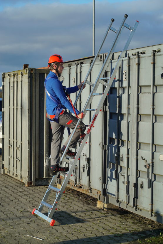 Faraone_drabina_przystawna_SAS_