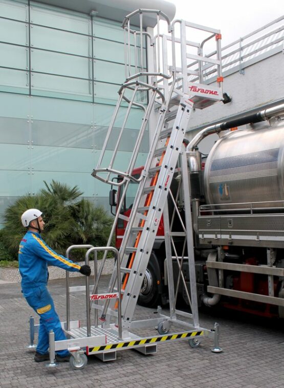 Faraone_drabina_112_do_pojazdów