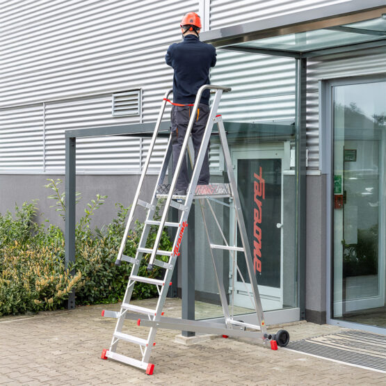 Faraone Podest 150/SM rozstawny z chronionym obszarem pracy