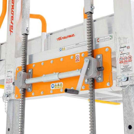 Podest kolejowy do wklejania szyb czołowych w pojazdach szynowych Spec KZ0045