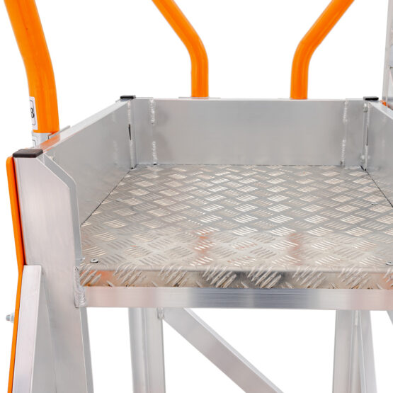 Mobilny podest roboczy dla branży farmaceutycznej Faraone_SPEC_KZ0060